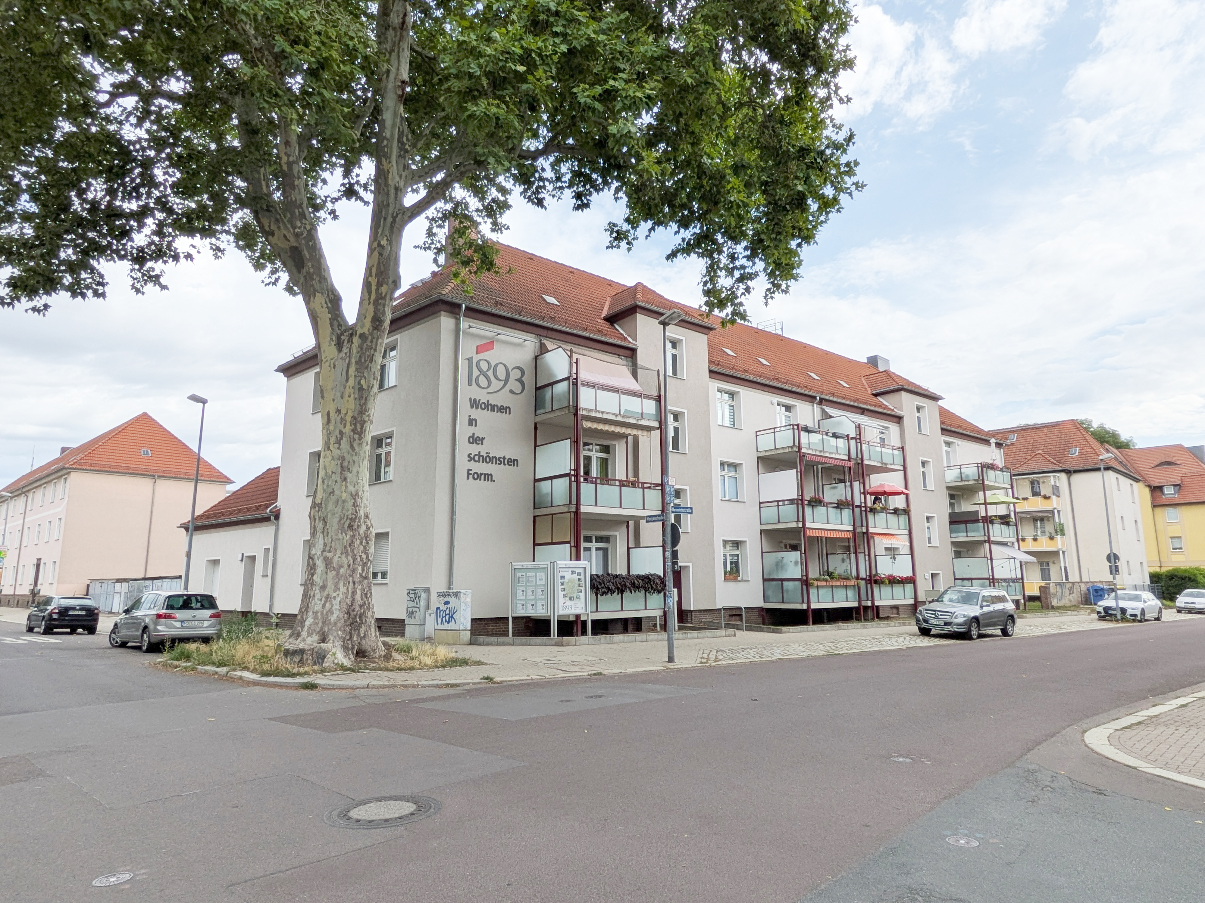 fertig saniertes Gebäude in der Heinrichstraße