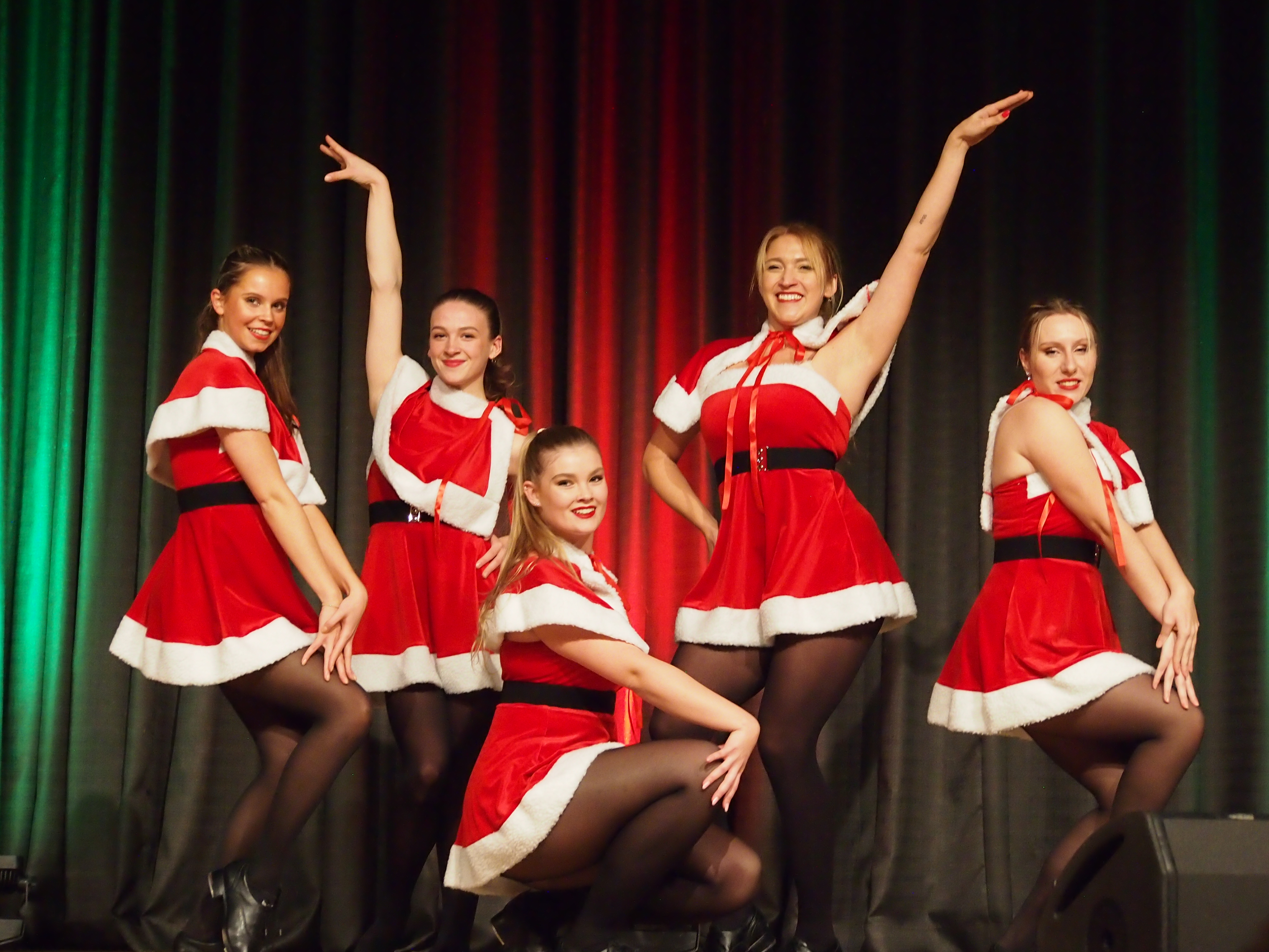 Eine weitere Performance bei der 1893 Weihnachtsfeier